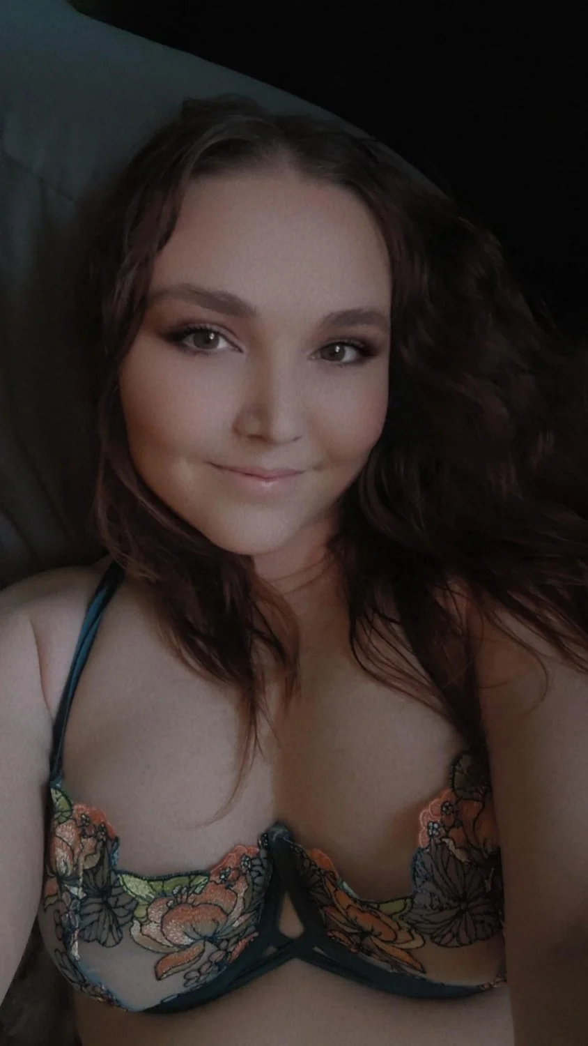 Phoenix AZ Slut Kayla W image 11