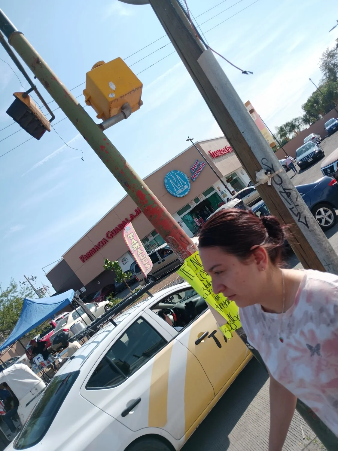 Voyeur puta se da cuenta pone cara de estupida image 19