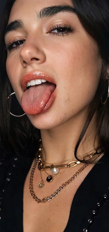 DUA LIPA image 2