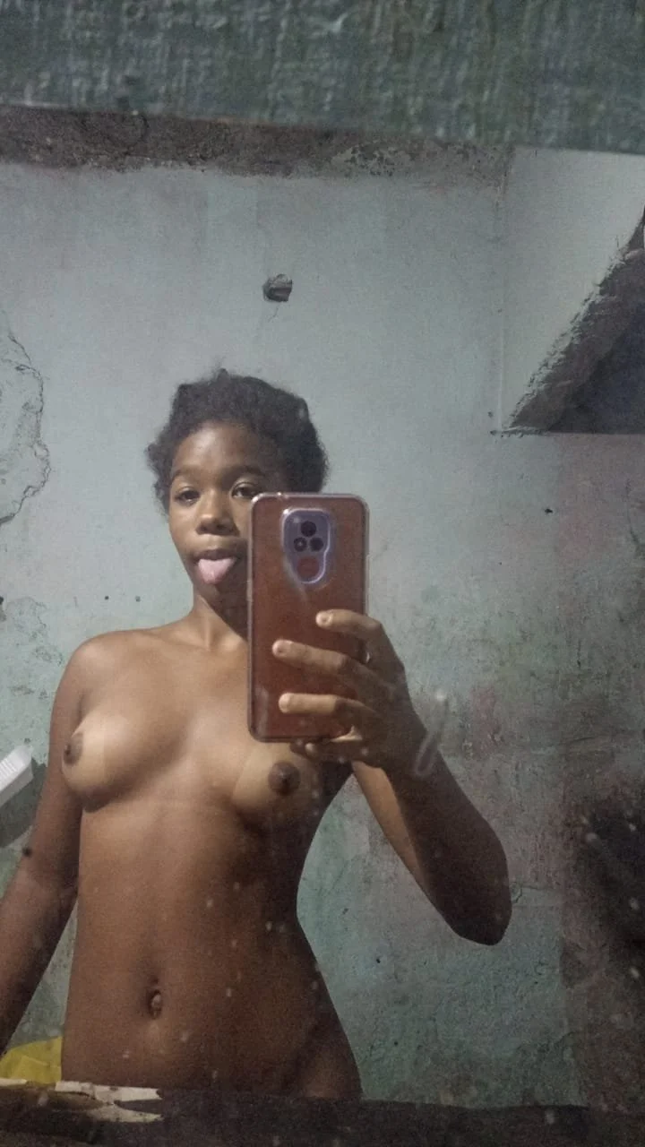 Pretinha main image