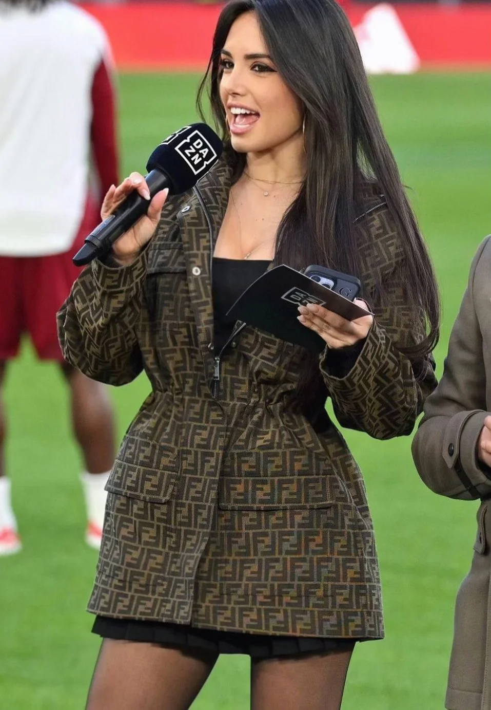Giusy Meloni hot italian journalist image 29