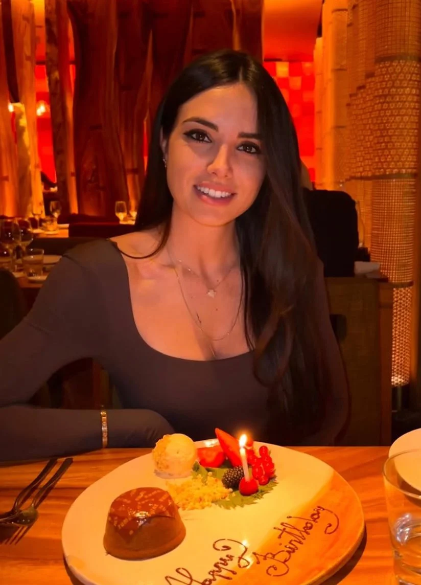 Giusy Meloni hot italian journalist image 7