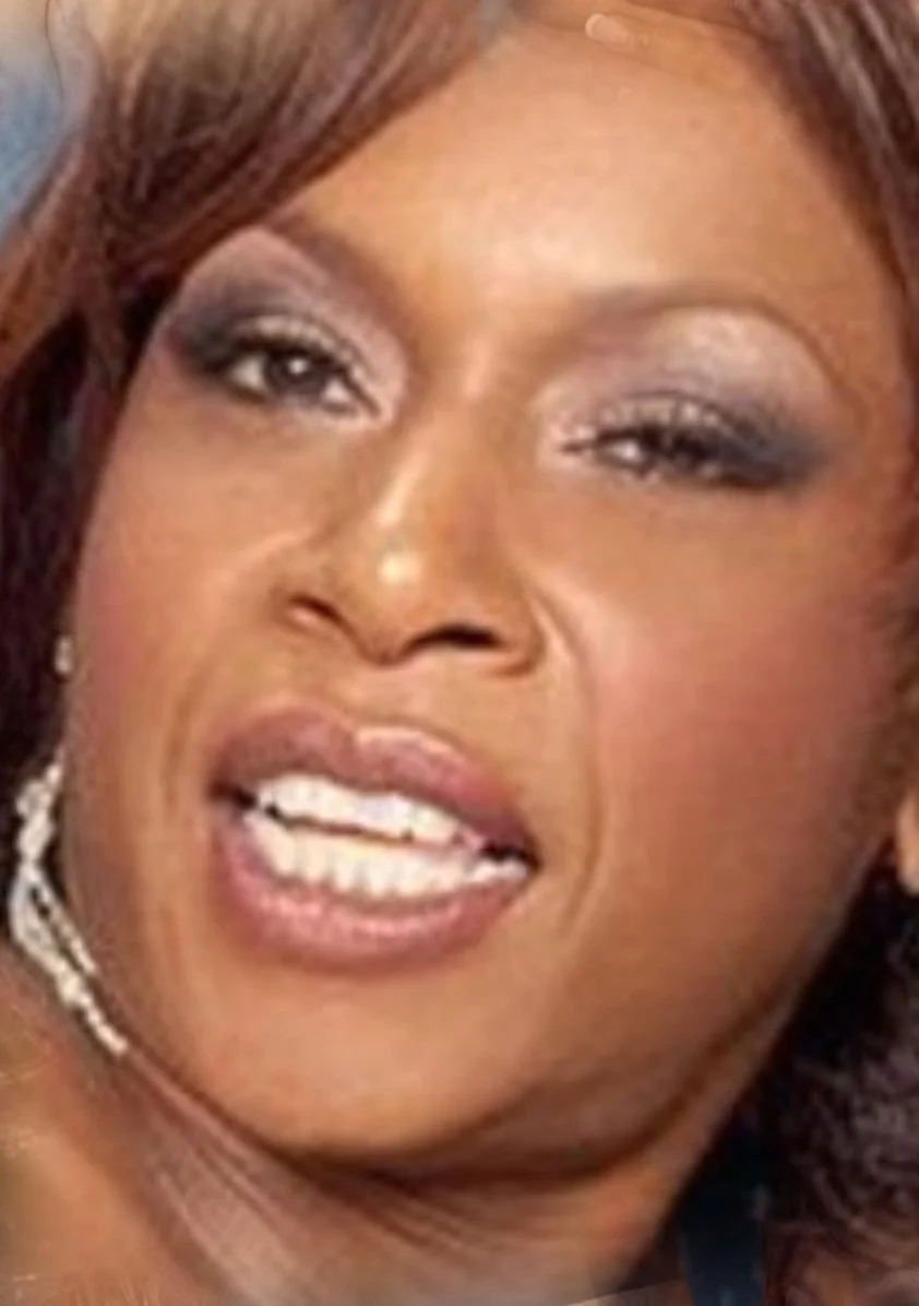 Fave Maturw Ebony Milf Hottie !!! main image