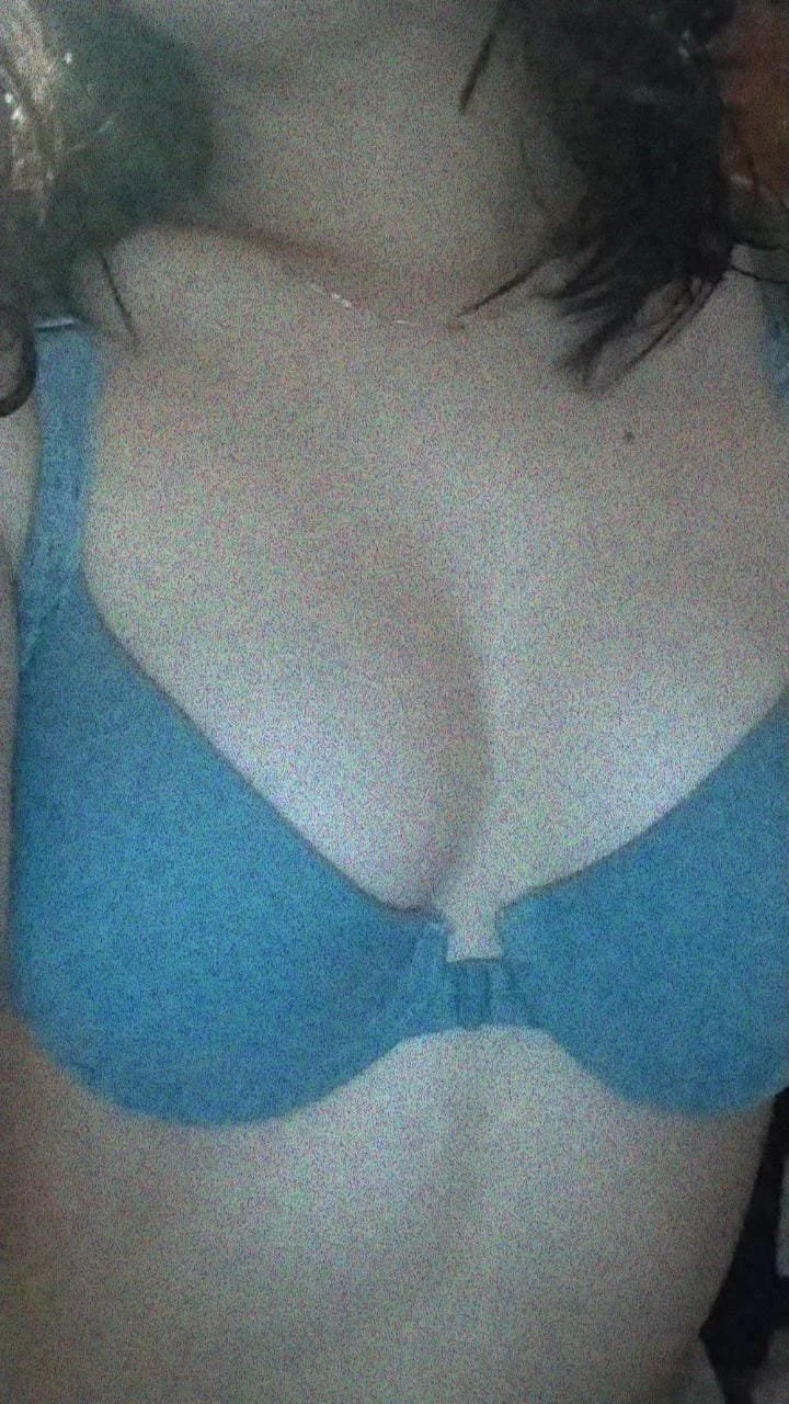 Putita con ricas tetas image 29