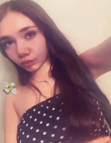 Layla 18 image 6