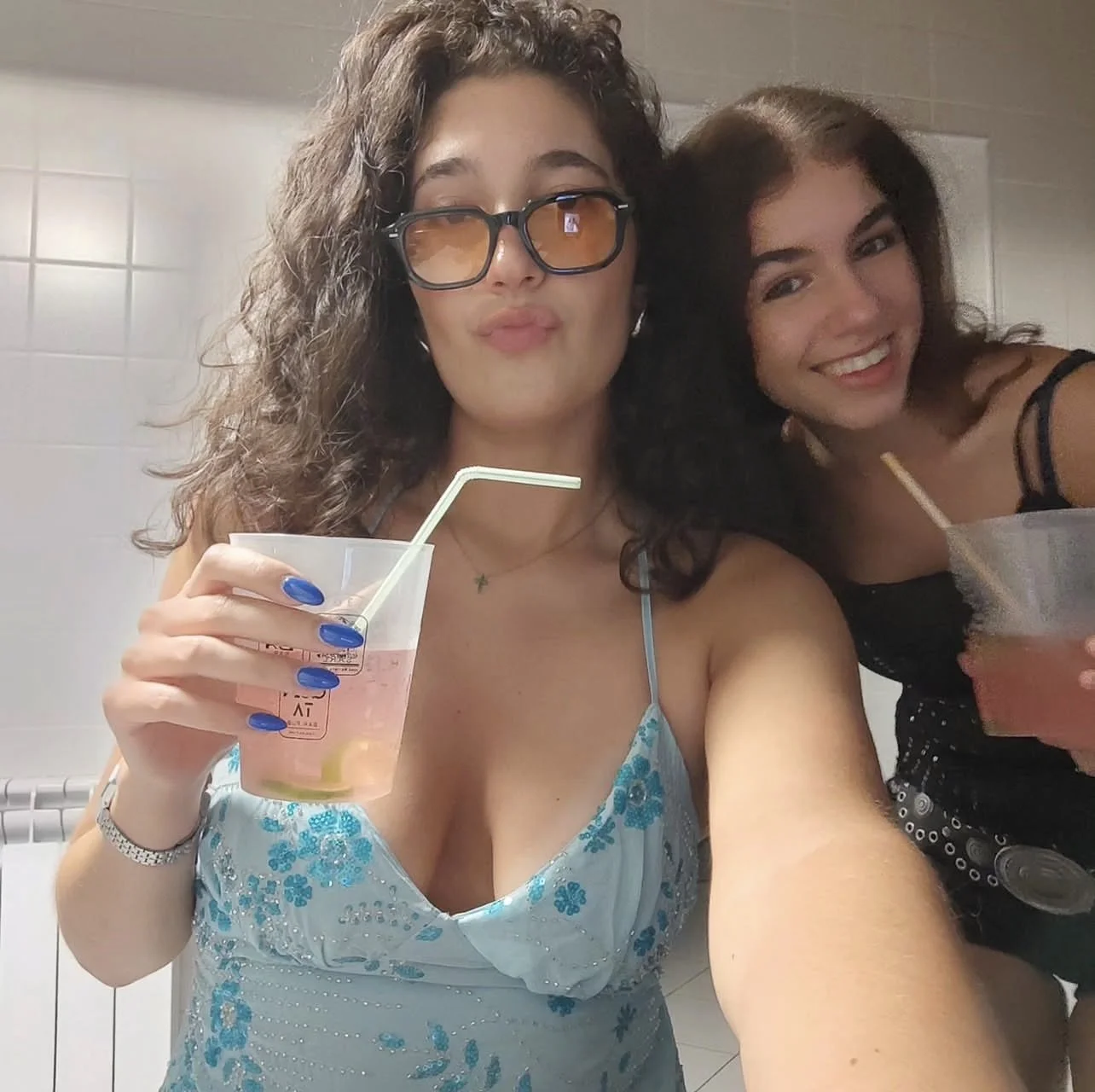 Novinha Tuga peituda e rabuda de 2006 image 33