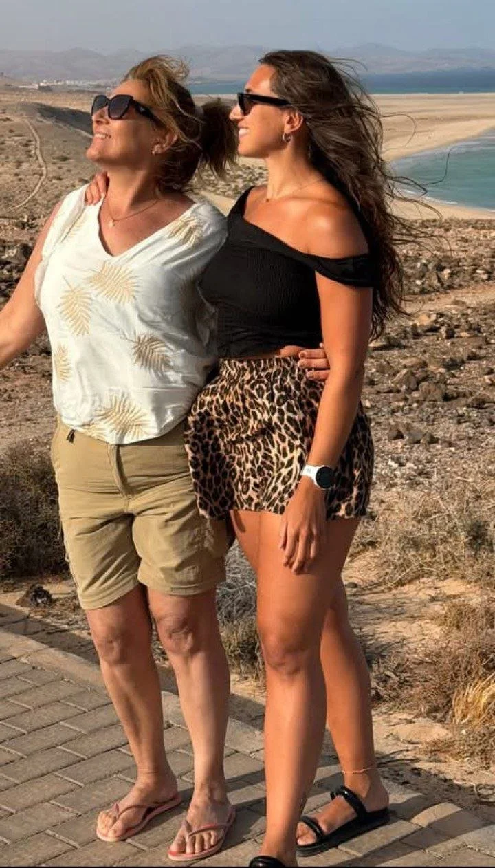 Más de las putas amigas que me entregaron para exhibirlas como putas image 25