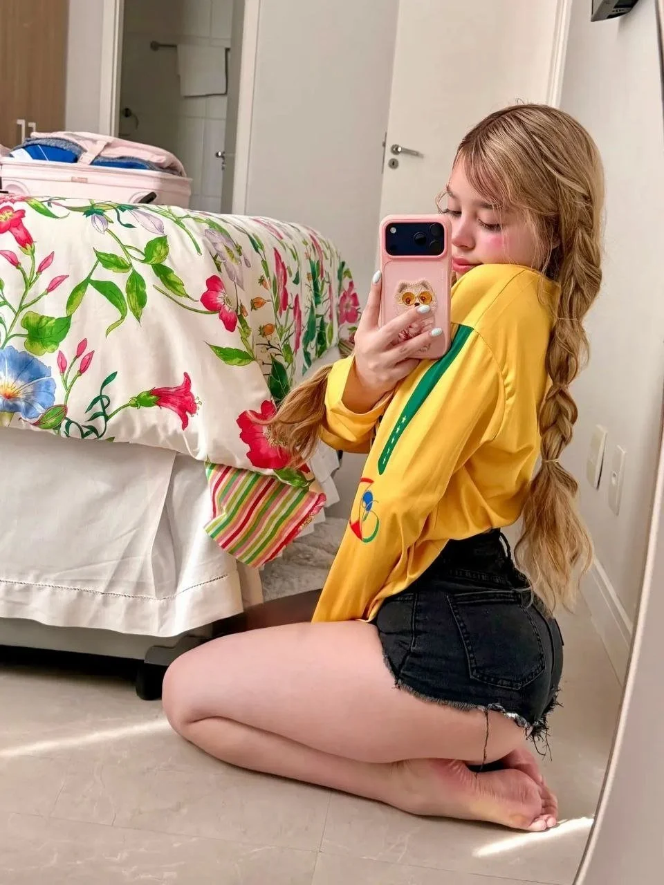 Sarita Sofía linda y caliente colombiana de gran culo y unas pedazos de tetas hot Big ass perra puta image 22