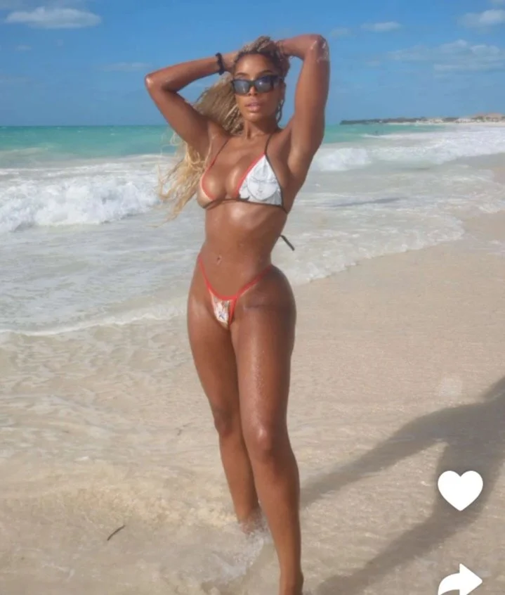 Ebony image 4