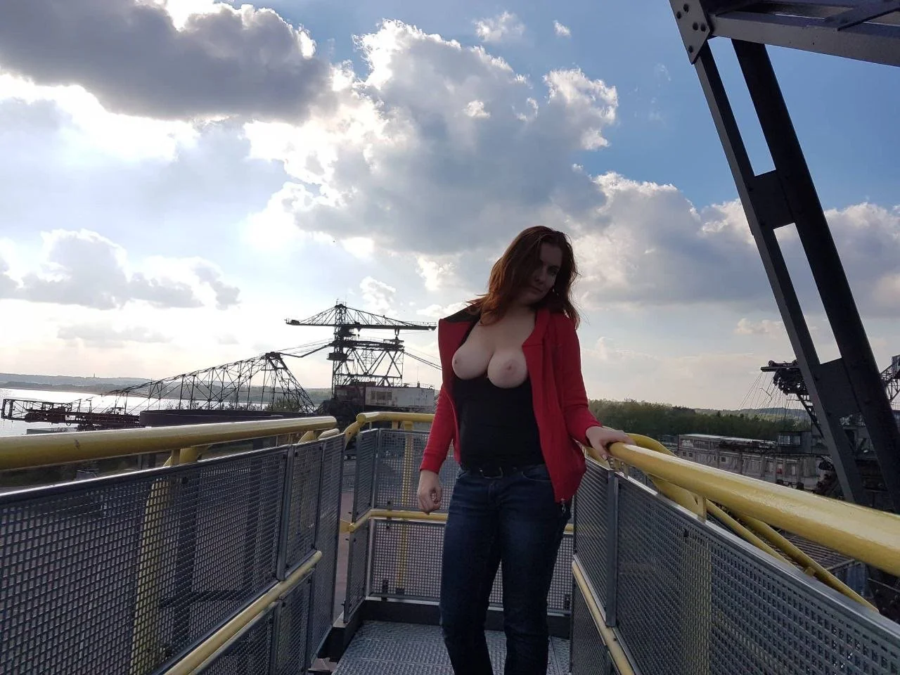 Julia, 28 German public slut image 17