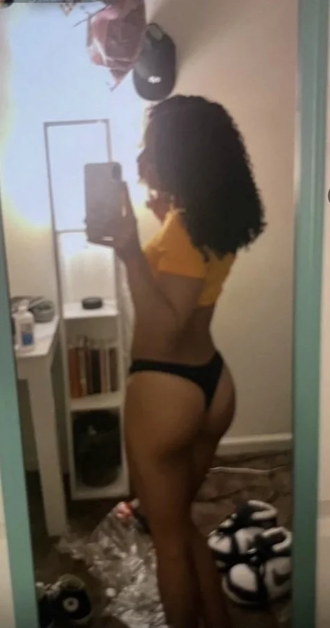 Sexy Ebony slut leaked main image