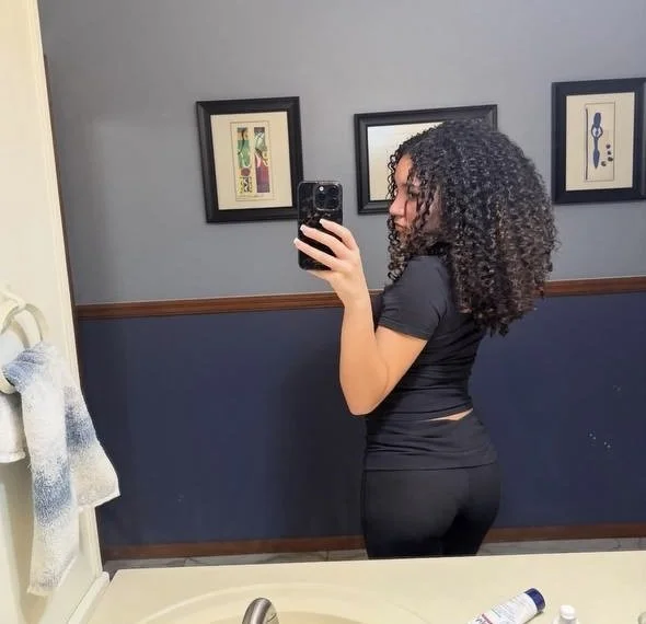 Sexy Ebony slut leaked image 17