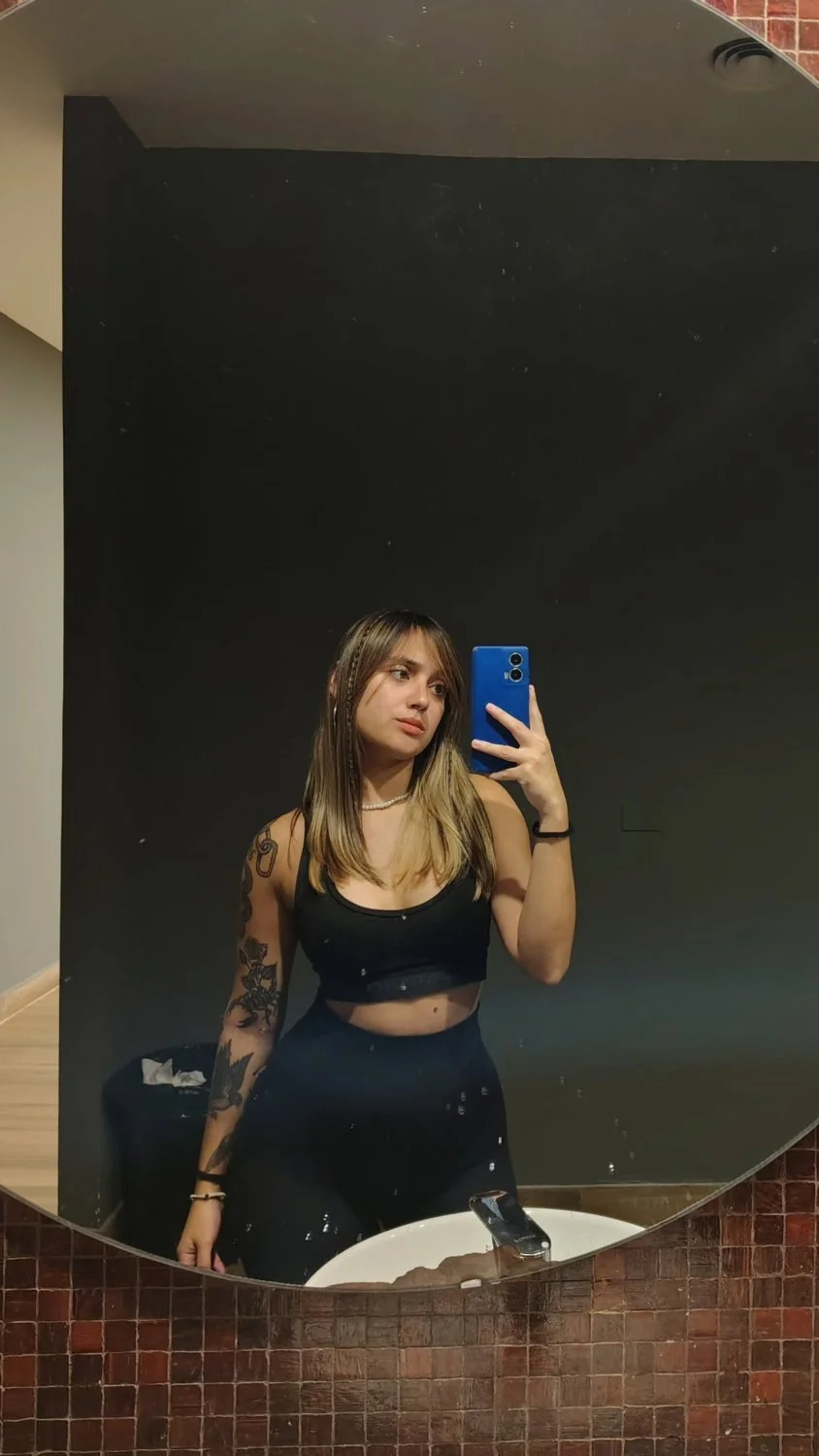 Argentina pendeja con linda cola y caderas 😍😍 image 6