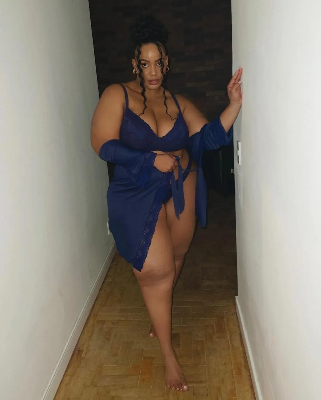 Thick ebony image 5