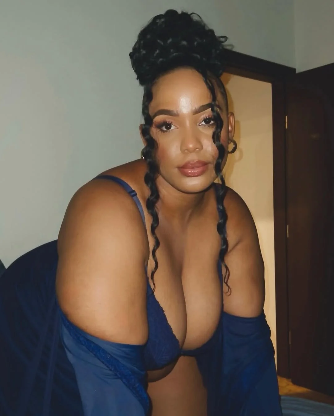 Thick ebony image 6