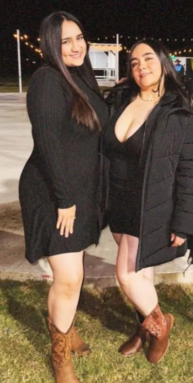 Big titty latina. Should i post more of her exclusives ? image 5