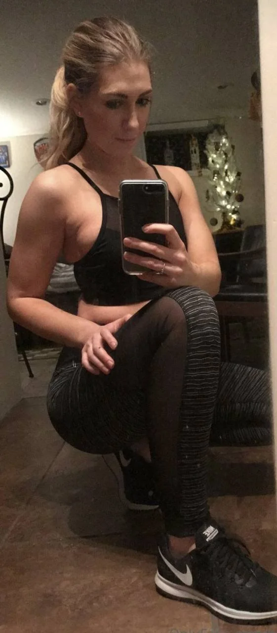 Hot Slutty Blonde image 9