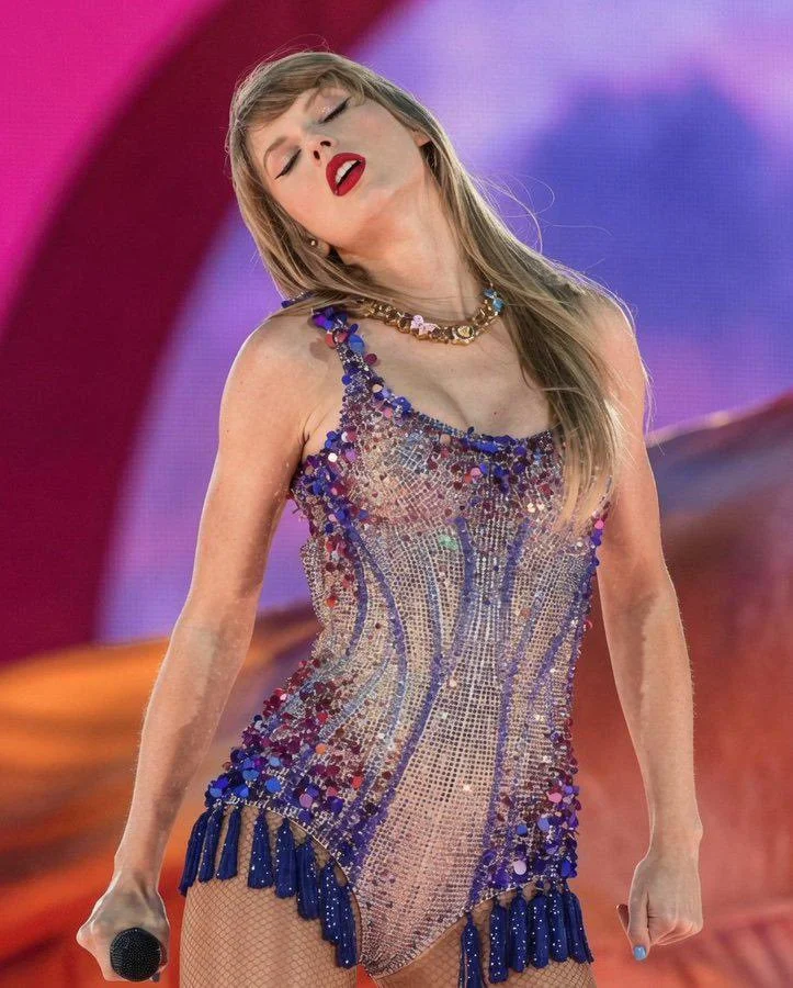 Taylor Swift Fap Collection image 27