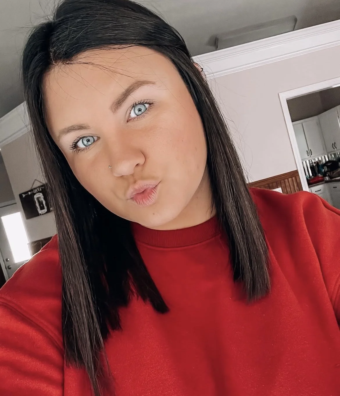 Prettiest girl around 💦🥺 main image