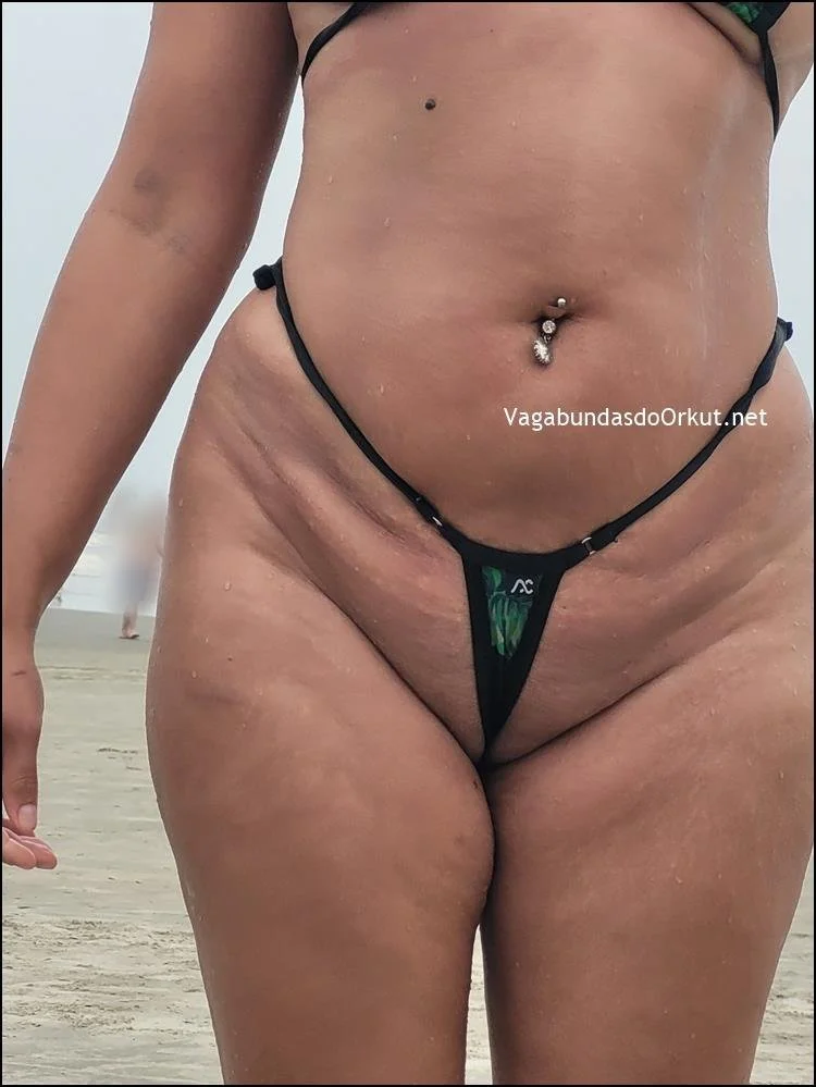 Casada exibicionista na praia (qual o nome?) image 17