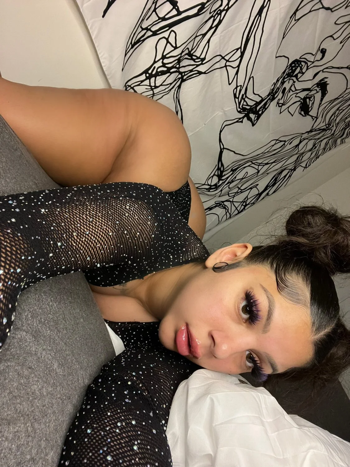 Baby hairs laced main image