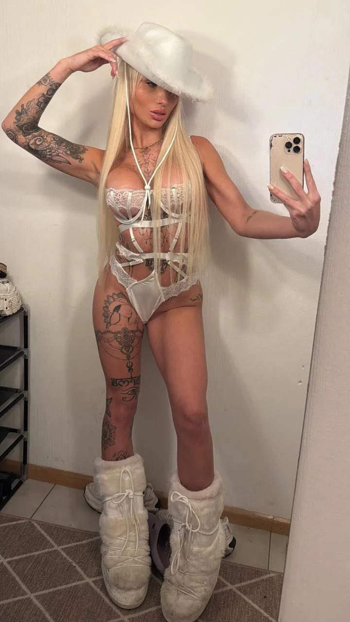 German blonde image 5