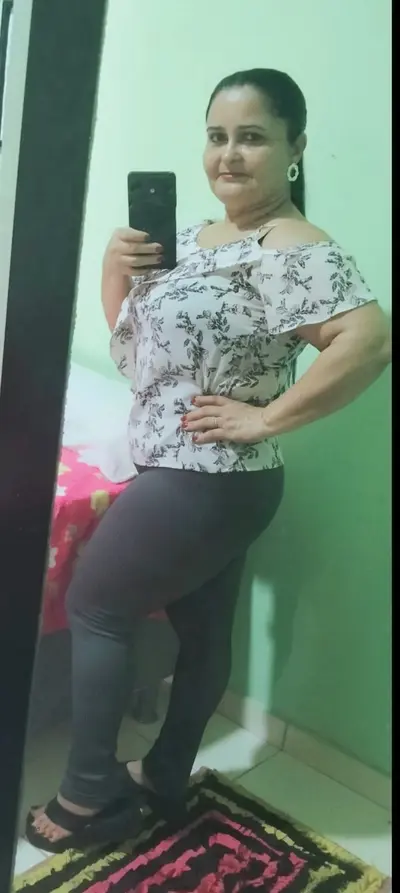 Pra quem gosta de coroa.. Essa é a Socorrinha, gostosa e boa pra leitar dentro. cover image
