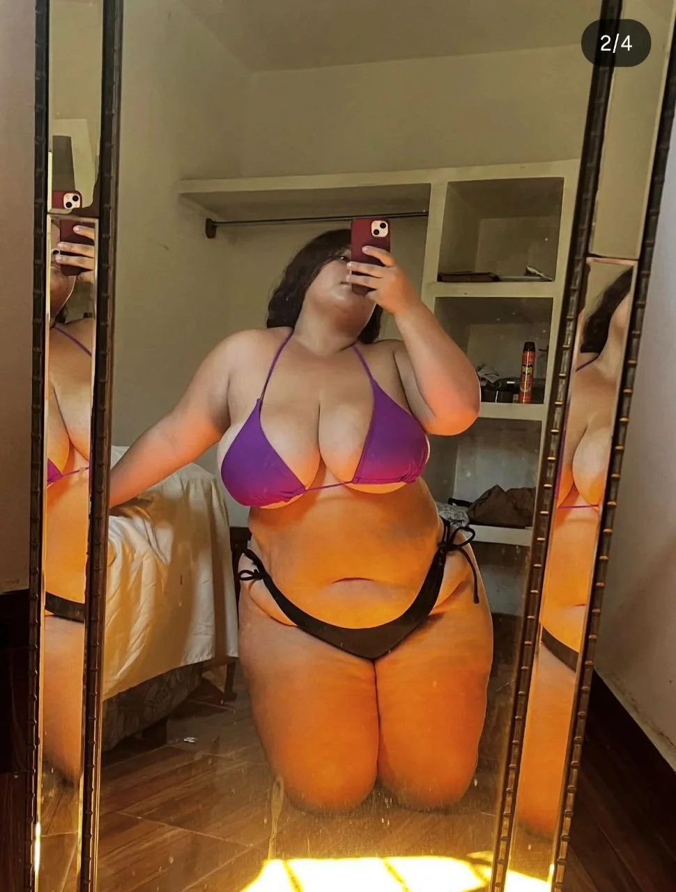 La Carmen R 👀 image 36