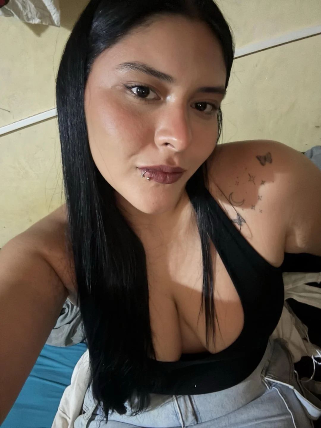 Chubby Sexy Latina Slut image 24