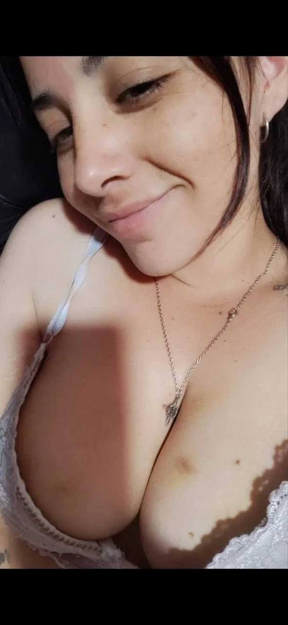 Kasandra rojas argentina mar de plata putaaaa rica, perrita cachonda monta pitos image 2