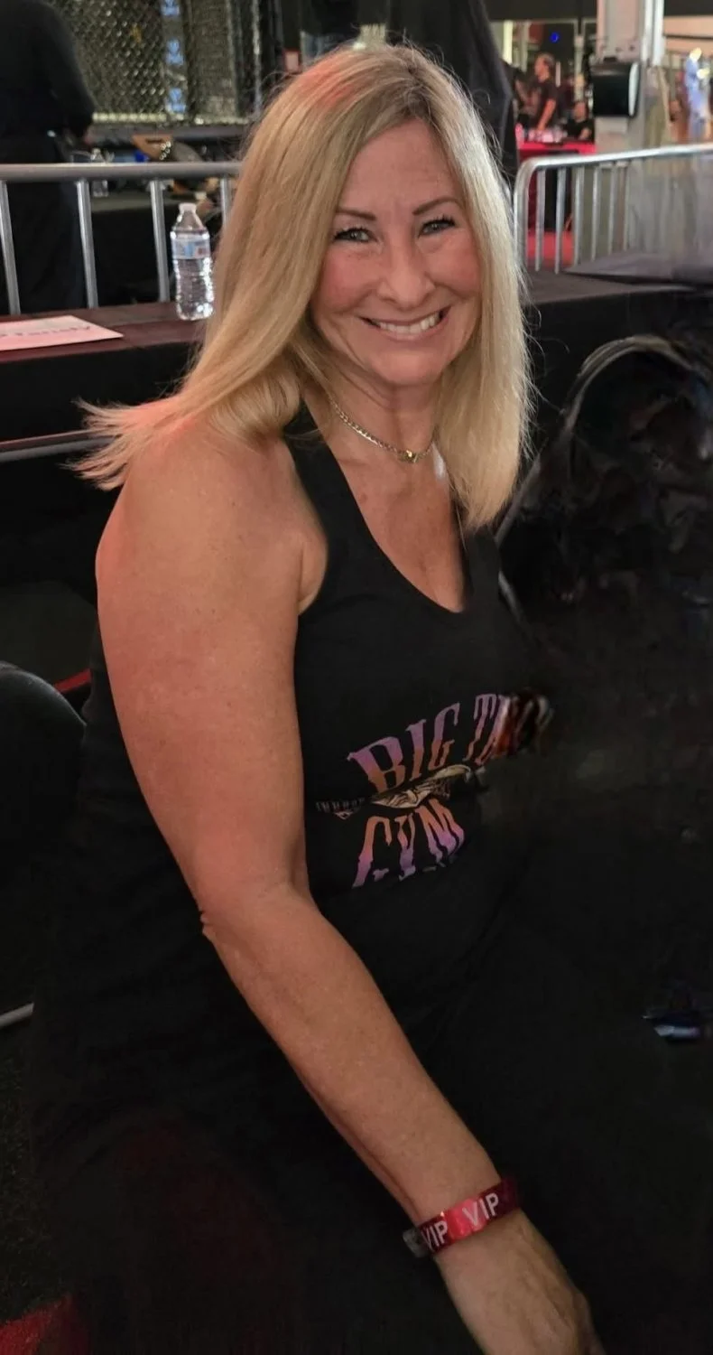 Fine Texas MILF Patty sure loved having her huge fakies publicly exposed on camera image 20