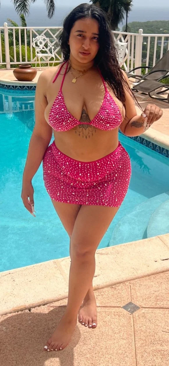 Request.. Thick Gorgeous 🇮🇳🇨🇦🇺🇲 Milf.. <> Instagram Influencer.. <> Loves taking BBC.. image 12