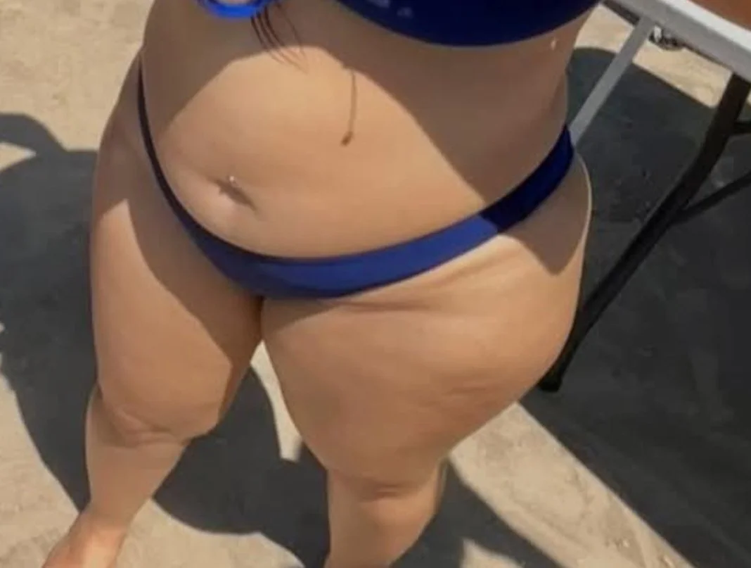 Sexy mamacita image 2