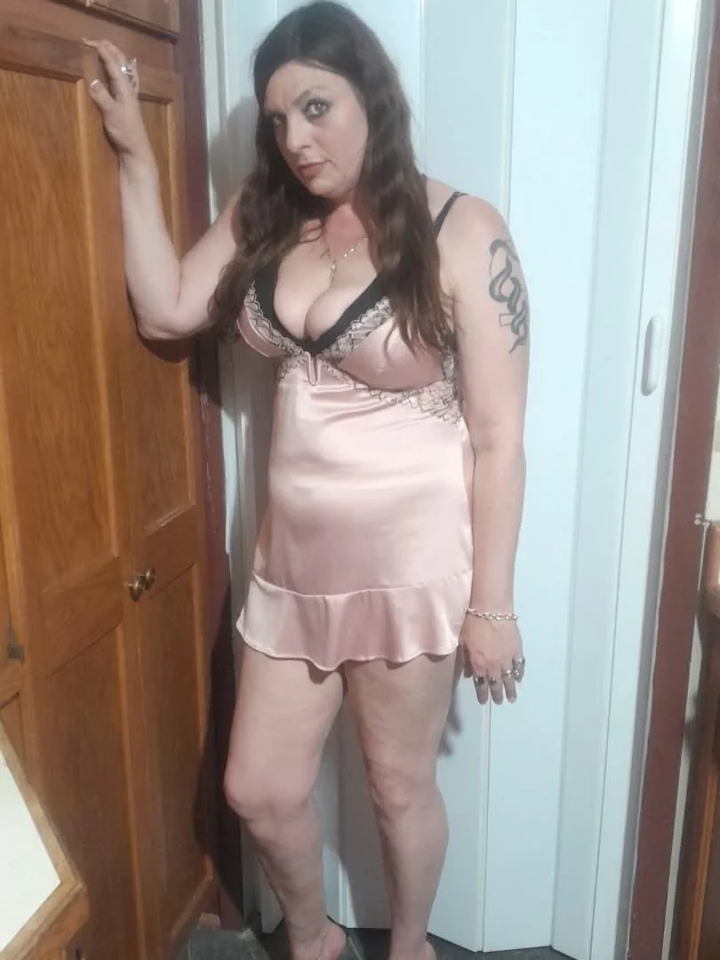 Brother Are you taking pic of my boobs? main image