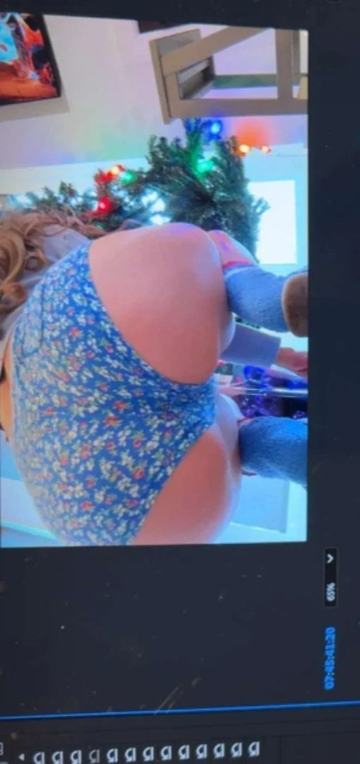 Paige G. and friends image 18