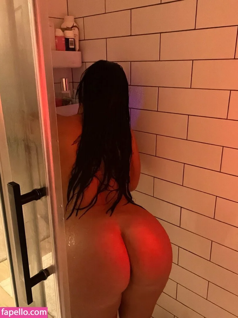 Curvy fitness MILF Kenzy doles image 3