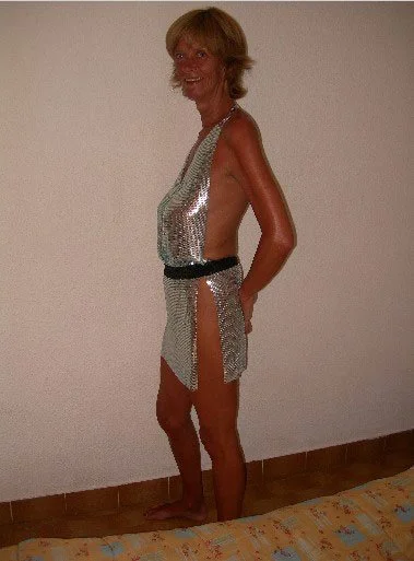 Howards wife image 15