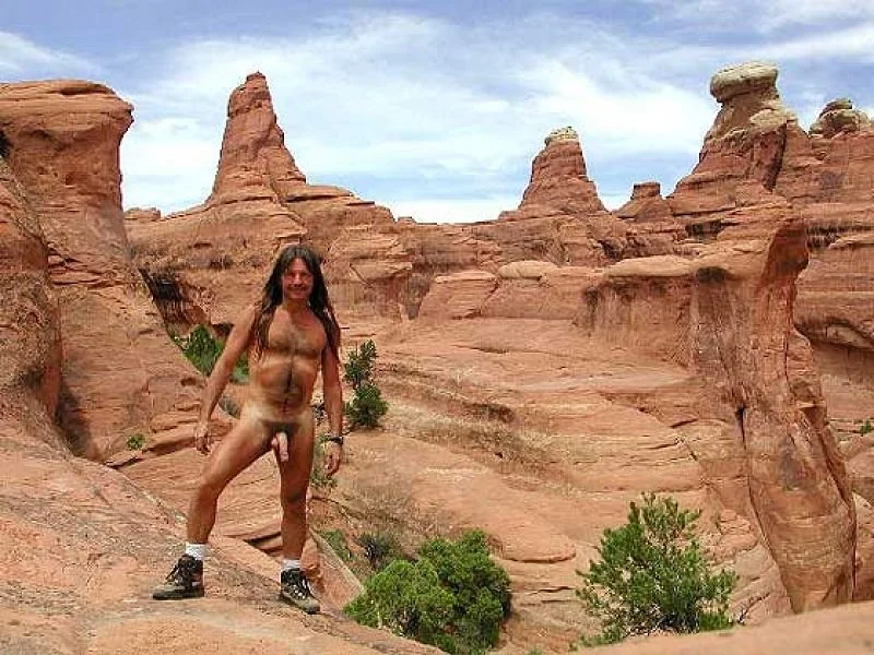 Howards wife image 20