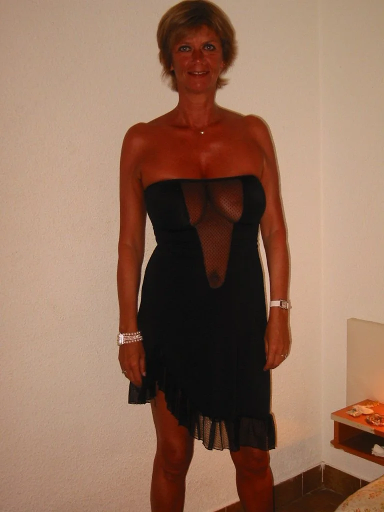 Howards wife image 37
