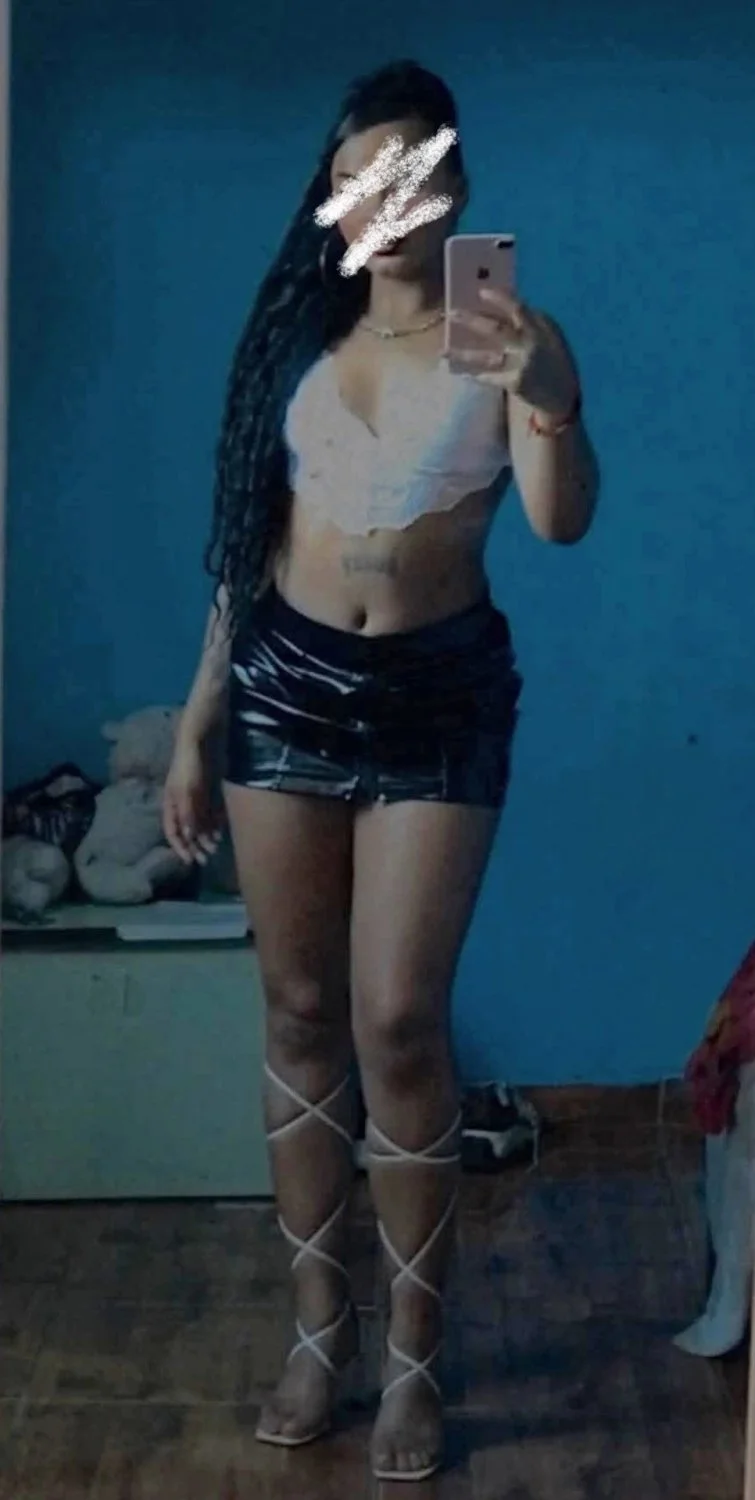 Novinha rabuda gostosa dando de quatro no pelo image 4