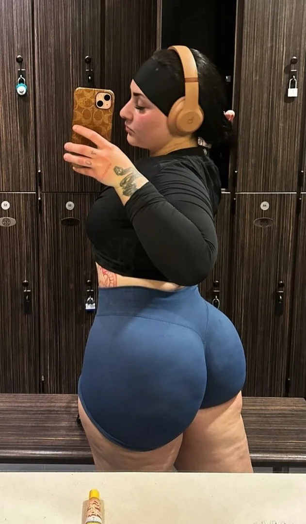 Plus size Latina masturbate & Blowjob main image