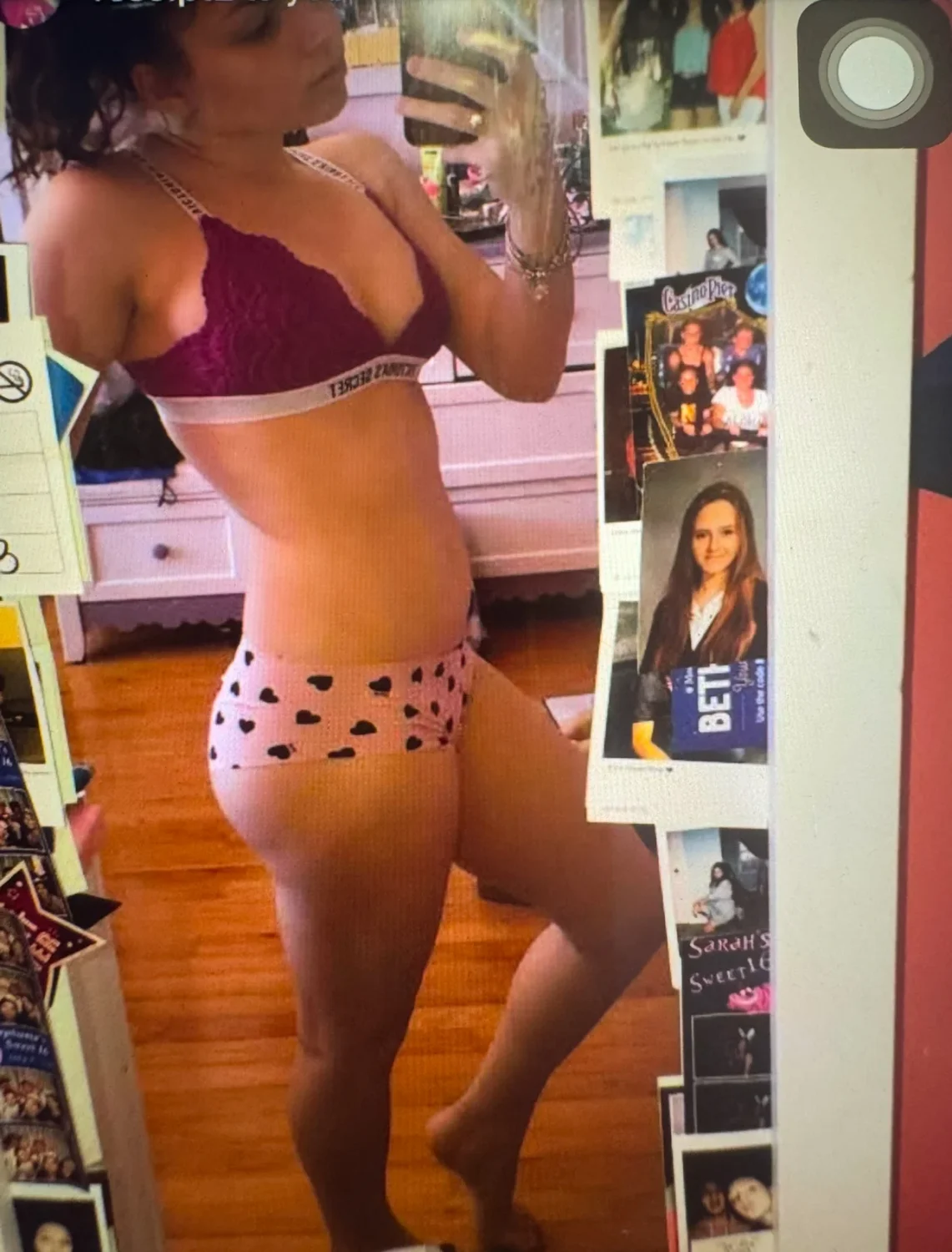Mirror slut main image