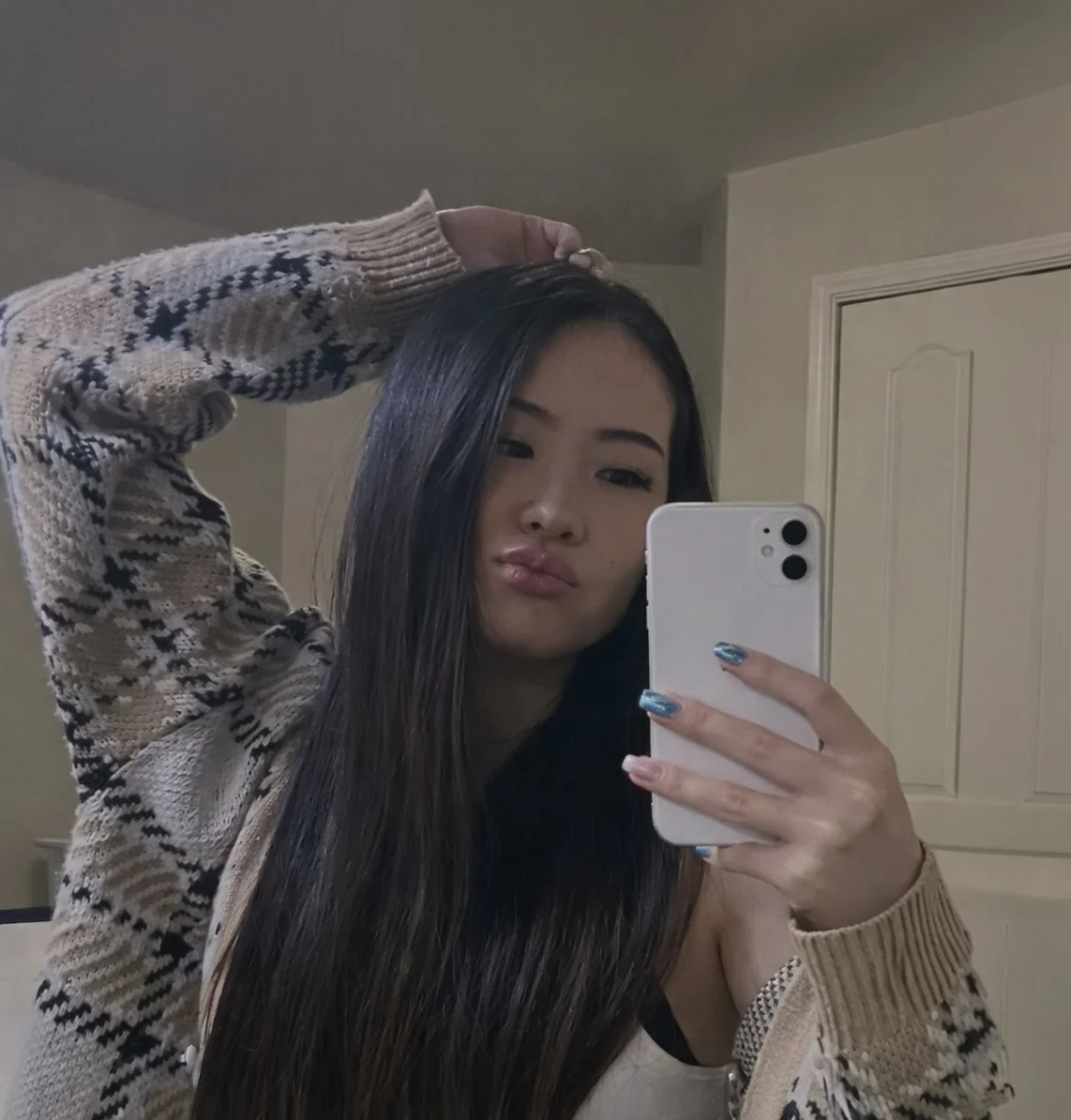 Petite asian abg hotel room sextape main image