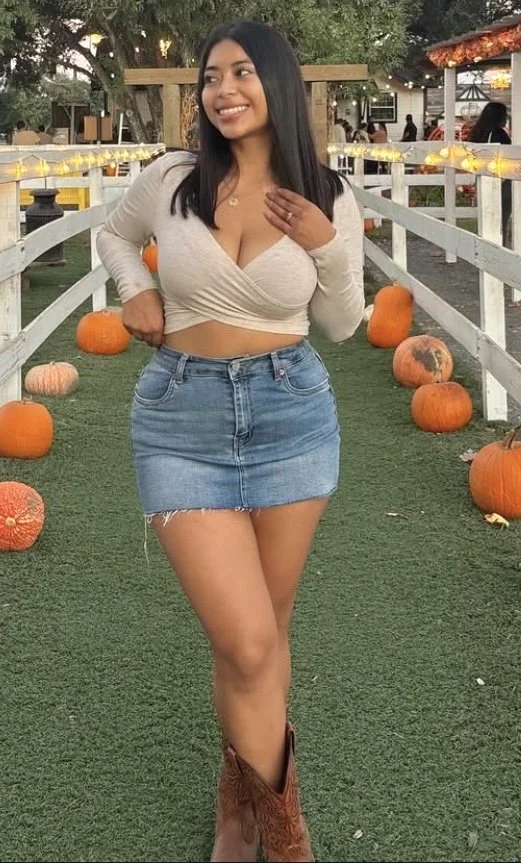 Top tier THICK latina teen is every dads dream fuck image 12