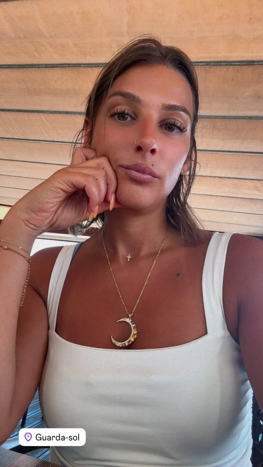 laura image 3