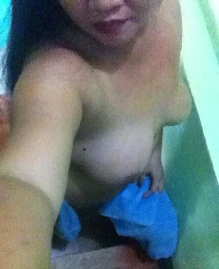 Filipina Anna_L image 48