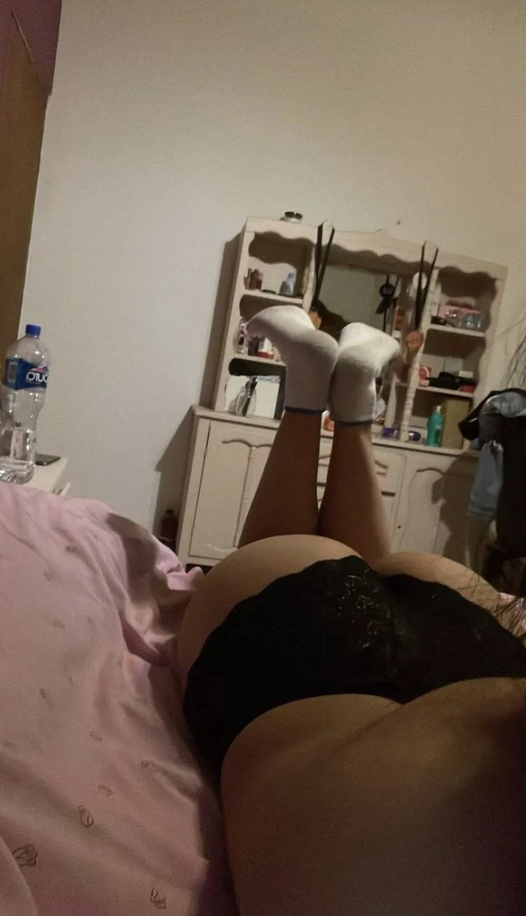 Le revisa el celular a su hermana y la filtra ala perrita🤤🔥💦 image 2