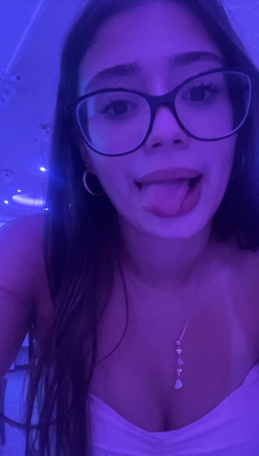 IRL Teen Bop Emily image 2