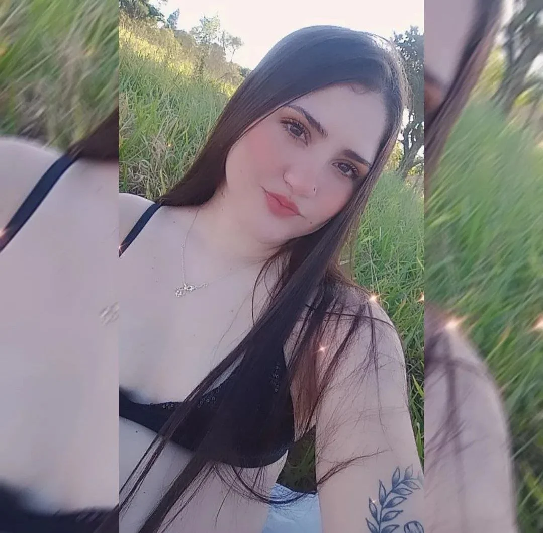 Mais uma gostosa vazada pelo ex! novinha, vazou, vazados, vazada, amador main image