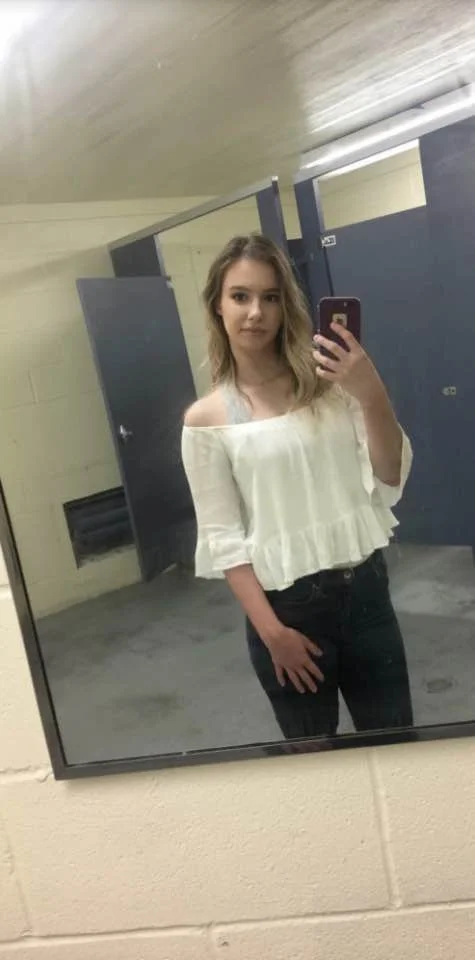 Ashley 18yo blonde gf exposed kik sendgfs22 to add your girl image 13